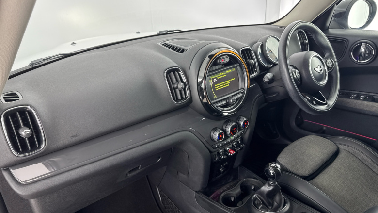 MINI Countryman 1.5 Cooper 5dr [Chili/Media Pack XL] Petrol Hatchback